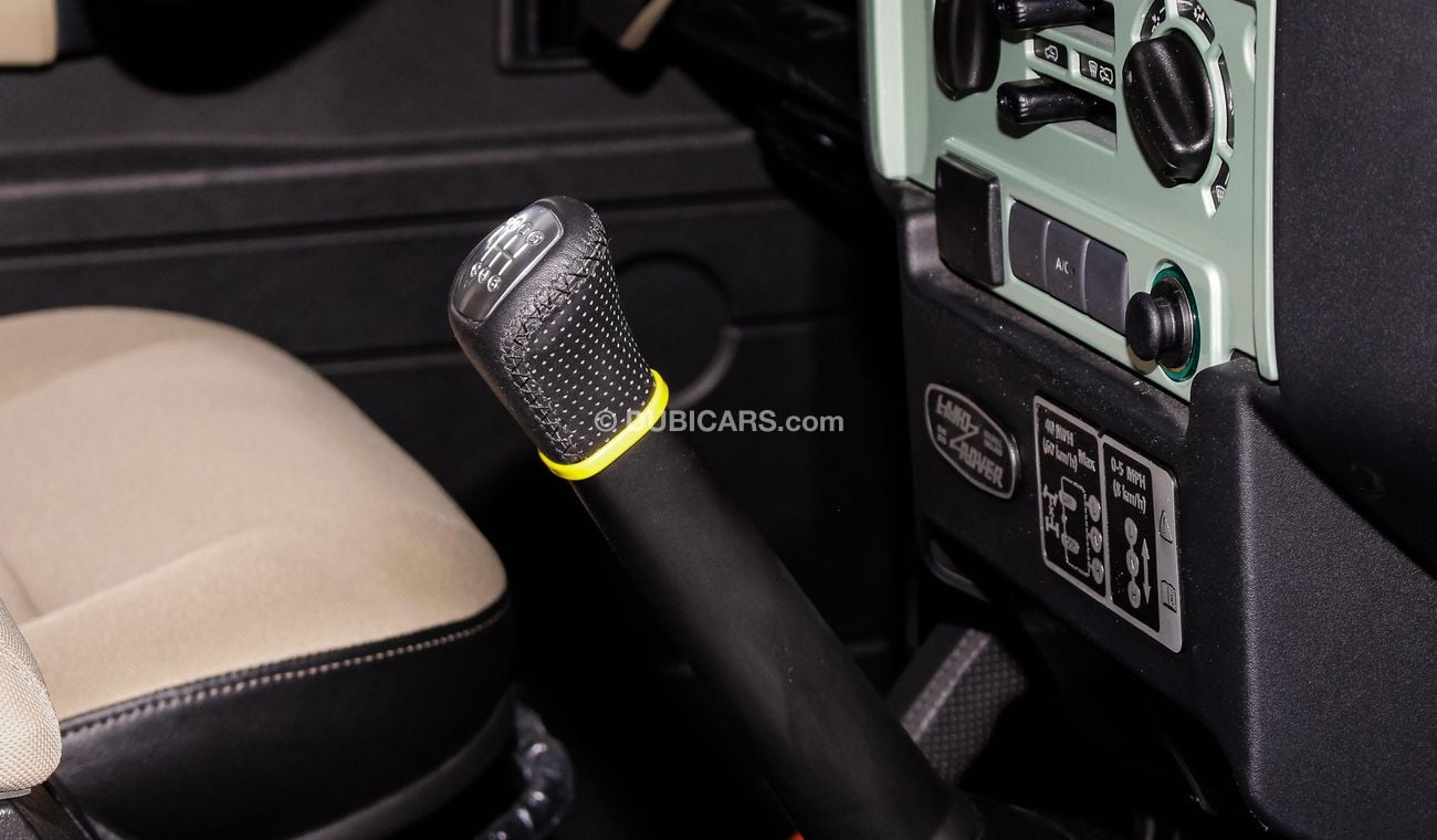 لاند روفر ديفندر Heritage Edition