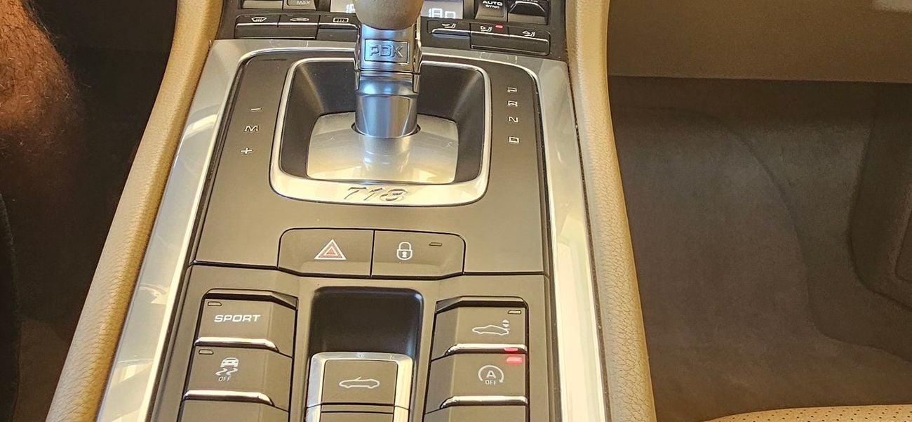 Porsche 718 Boxster 2.0L turbo 4cyl convertible RWD