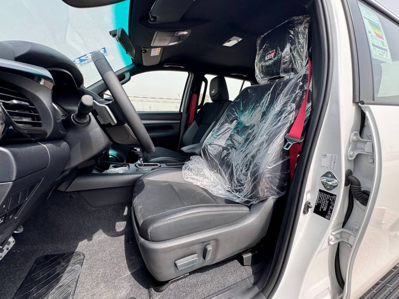 Toyota Hilux 2026 TOYOTA HILUX DCAB PUP 4X4 4.0L PETROL AT GR-S RR STEP RED FLAP GCC BRAND NEW 0KM FOR EXPORT ONL