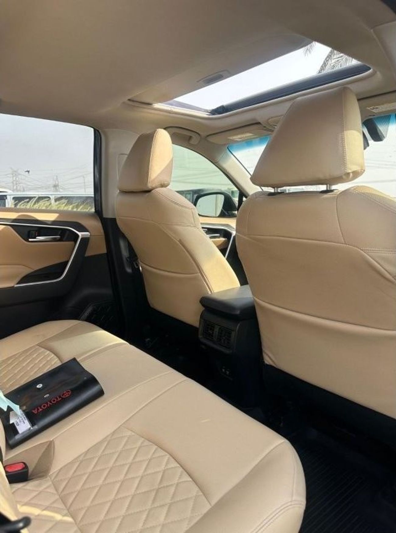 Toyota RAV4 hybrid Toyota Rav4 XLE 2020