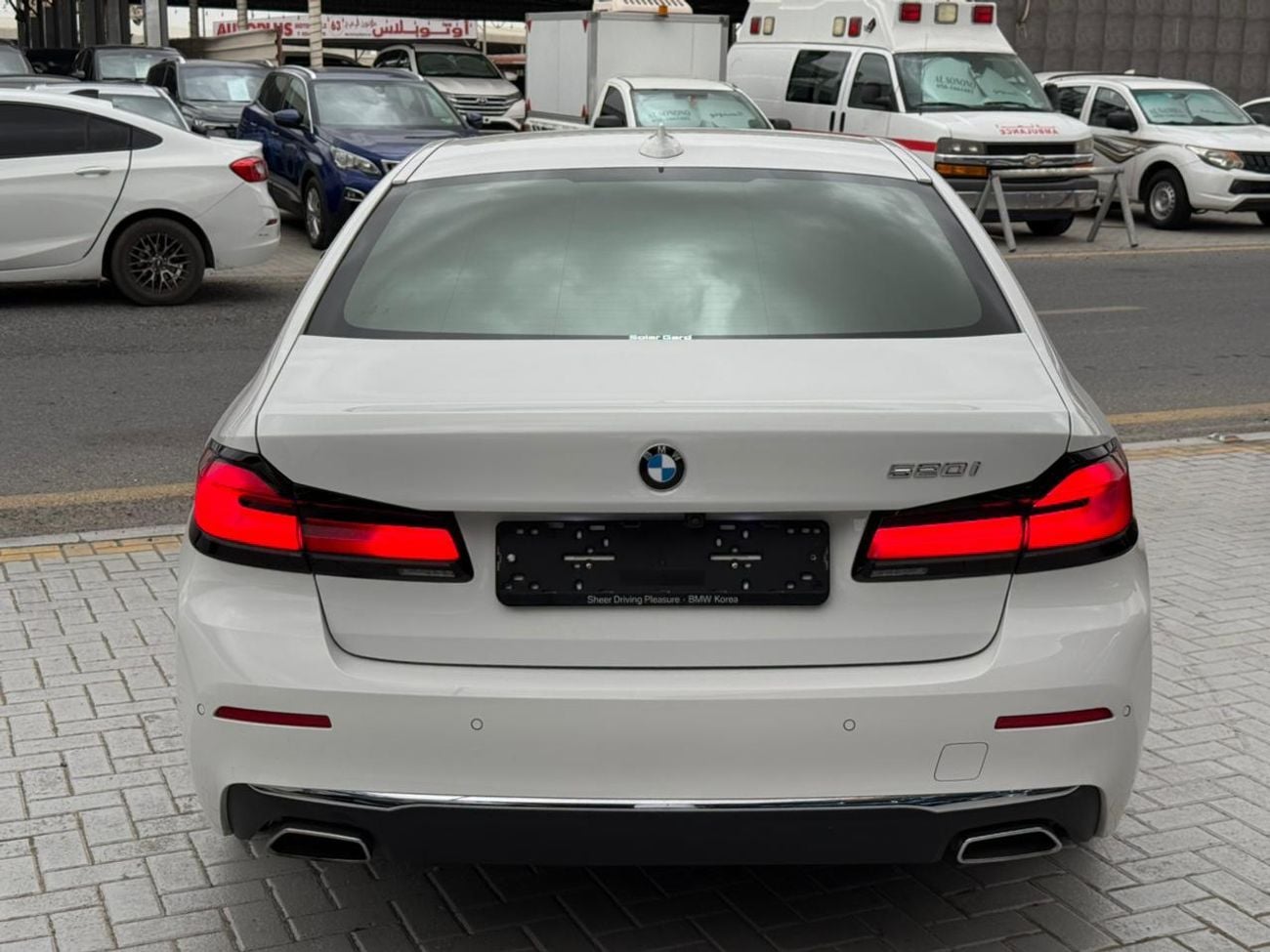 بي أم دبليو 520i BMW 520I 2023 2.0T
