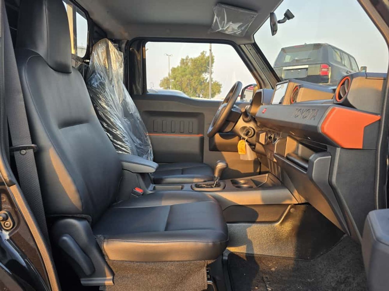 Toyota Tamaraw Toyota Tamaraw SC 2.4l A/T Diesel 4*2  2025 Black color