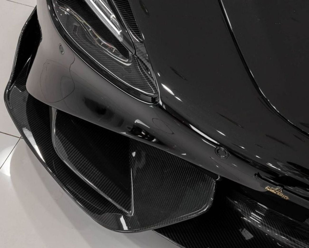McLaren 720S Std 720-S UPGRADED TO 765-LT - GCC -EXHAUST SYSTEM + 999K GOLD IN EXHAUST + FULL CARBON FIBER EXTERI