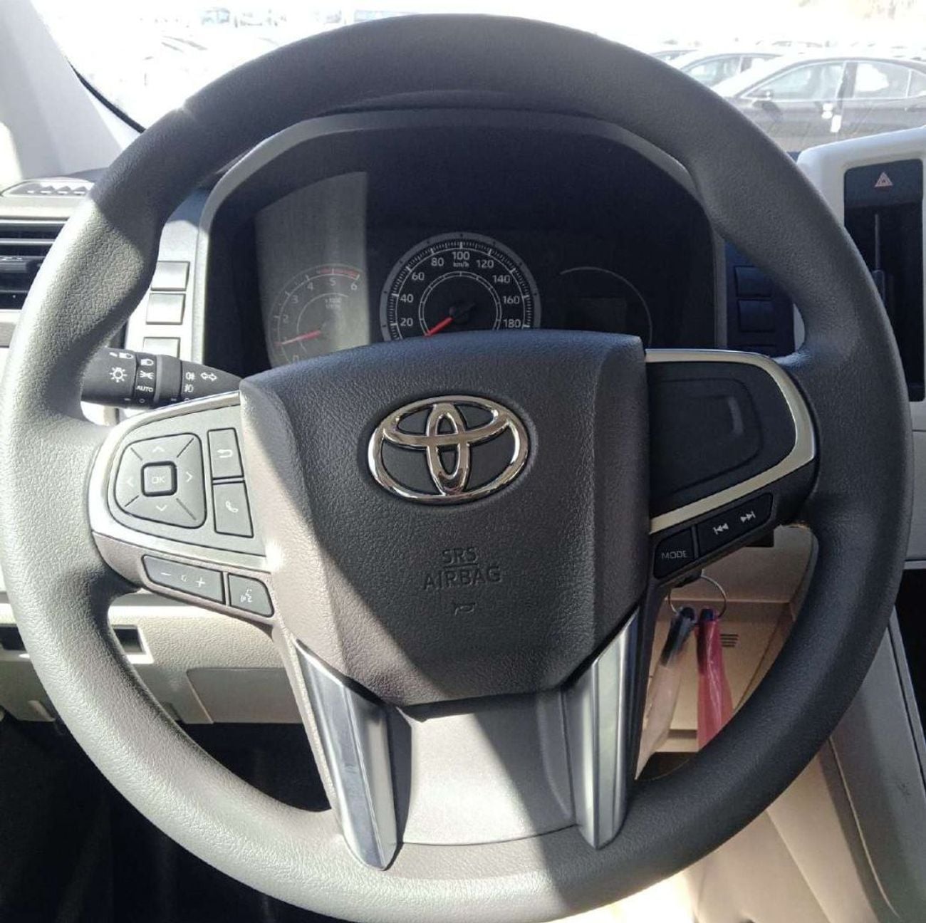 تويوتا هاياس GL 2.8L . Diesel . Automatic . Rear Wheel Drive . High Roof