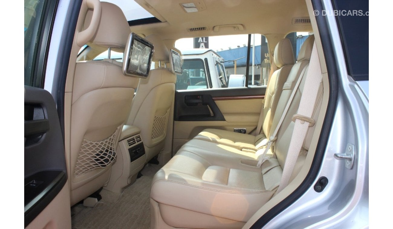 Toyota Land Cruiser (2016) GXR V6, GCC