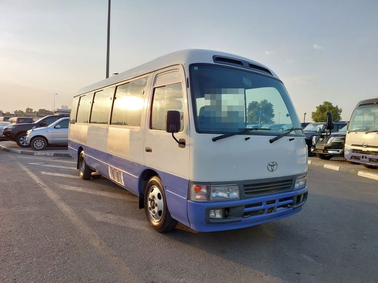 تويوتا كوستر 2002 TOYOTA COASTER BUS RHD 4.1 L DIESEL AUTOMATIC (PM11068)