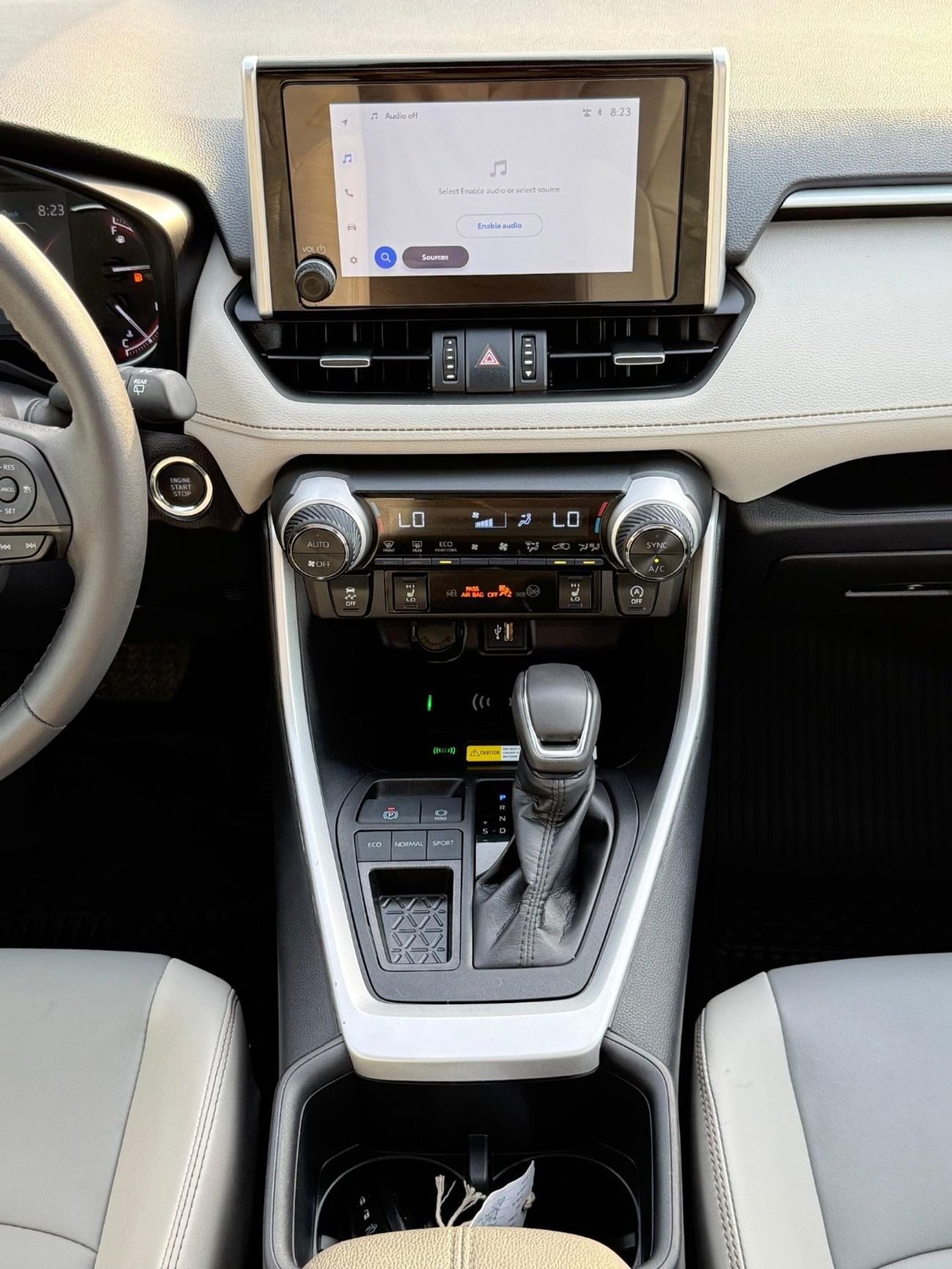 Toyota RAV4 XLE Premium 2.5 Full Option 2025