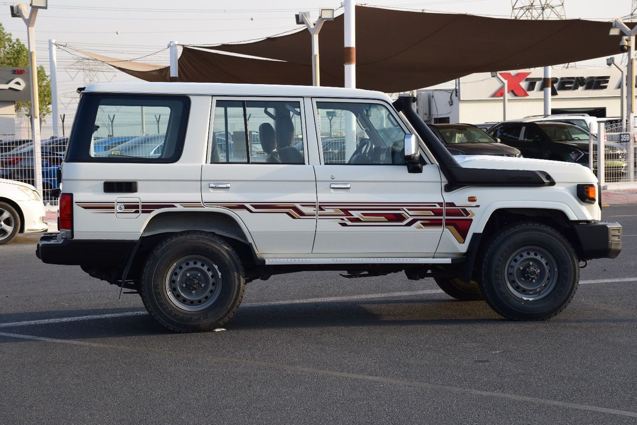 Toyota Land Cruiser LC 78 HARDTOP