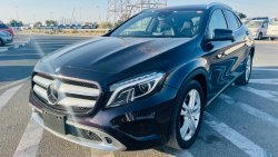 Mercedes-Benz GLA 180 RIGHT HAND JAPAN IMPORT LOW MILEAGE !!