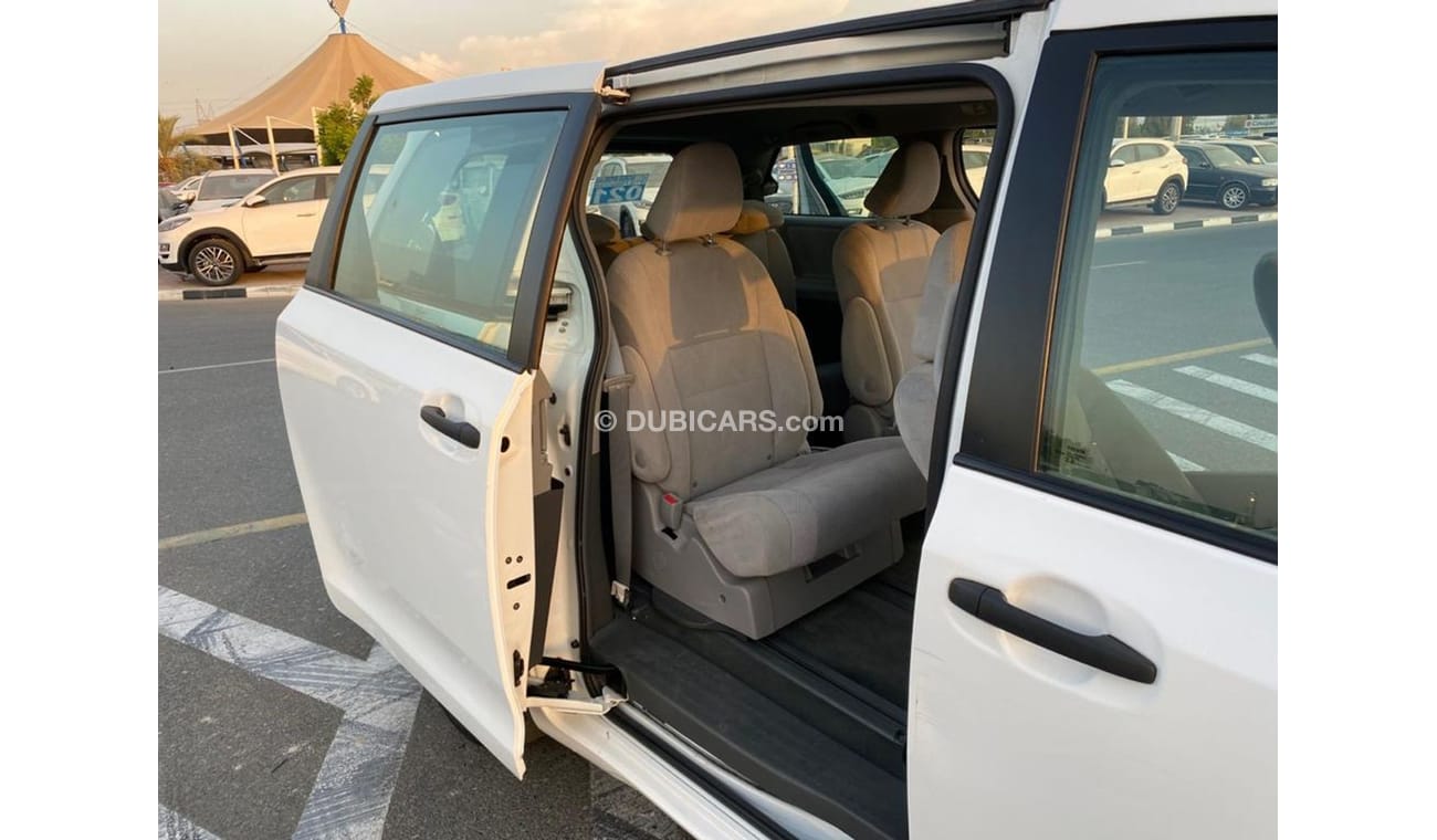 Toyota Sienna 2016 TOYOTA SIENNA