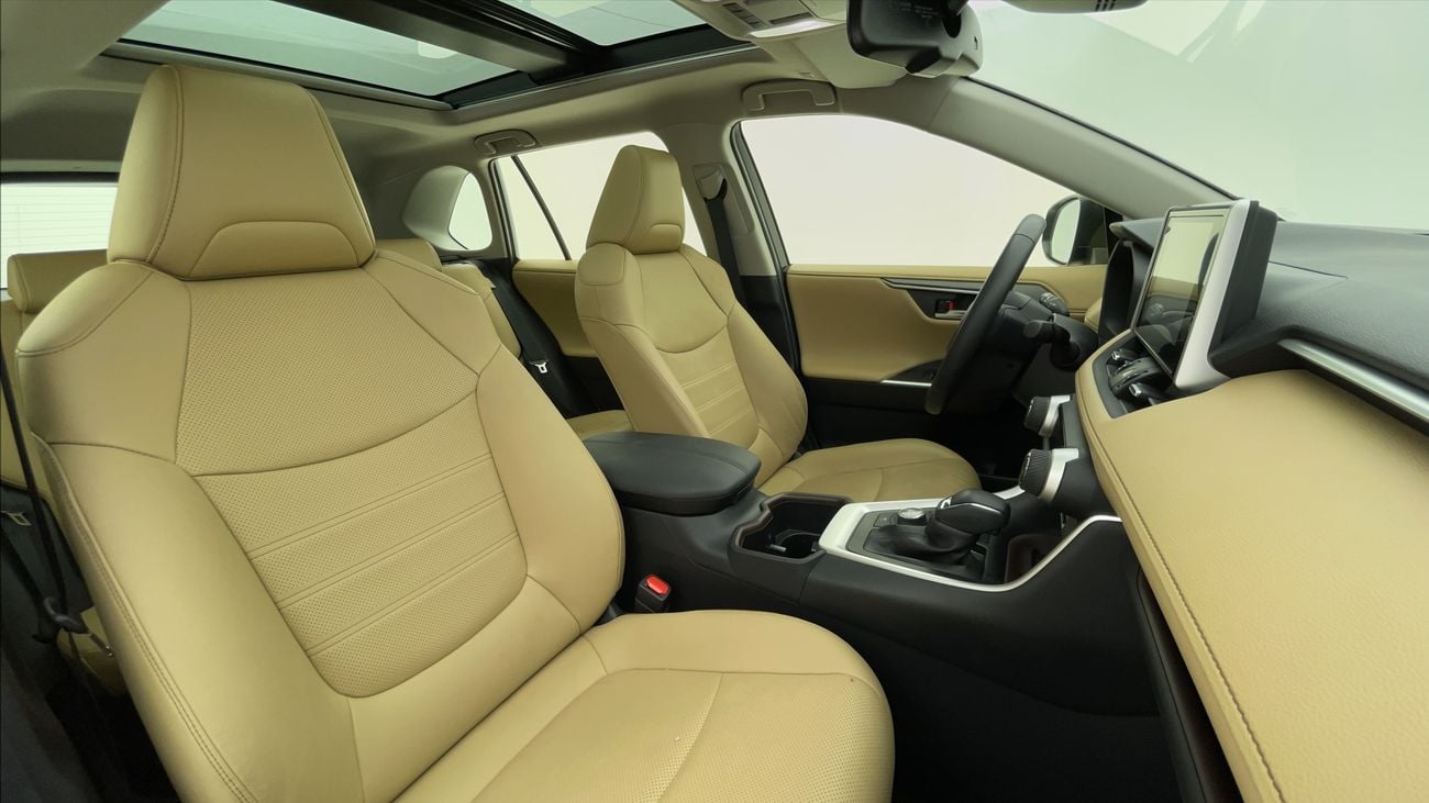 تويوتا راف ٤ VXR 2.5 | بدون دفعة مقدمة | اختبار القيادة في المنزل