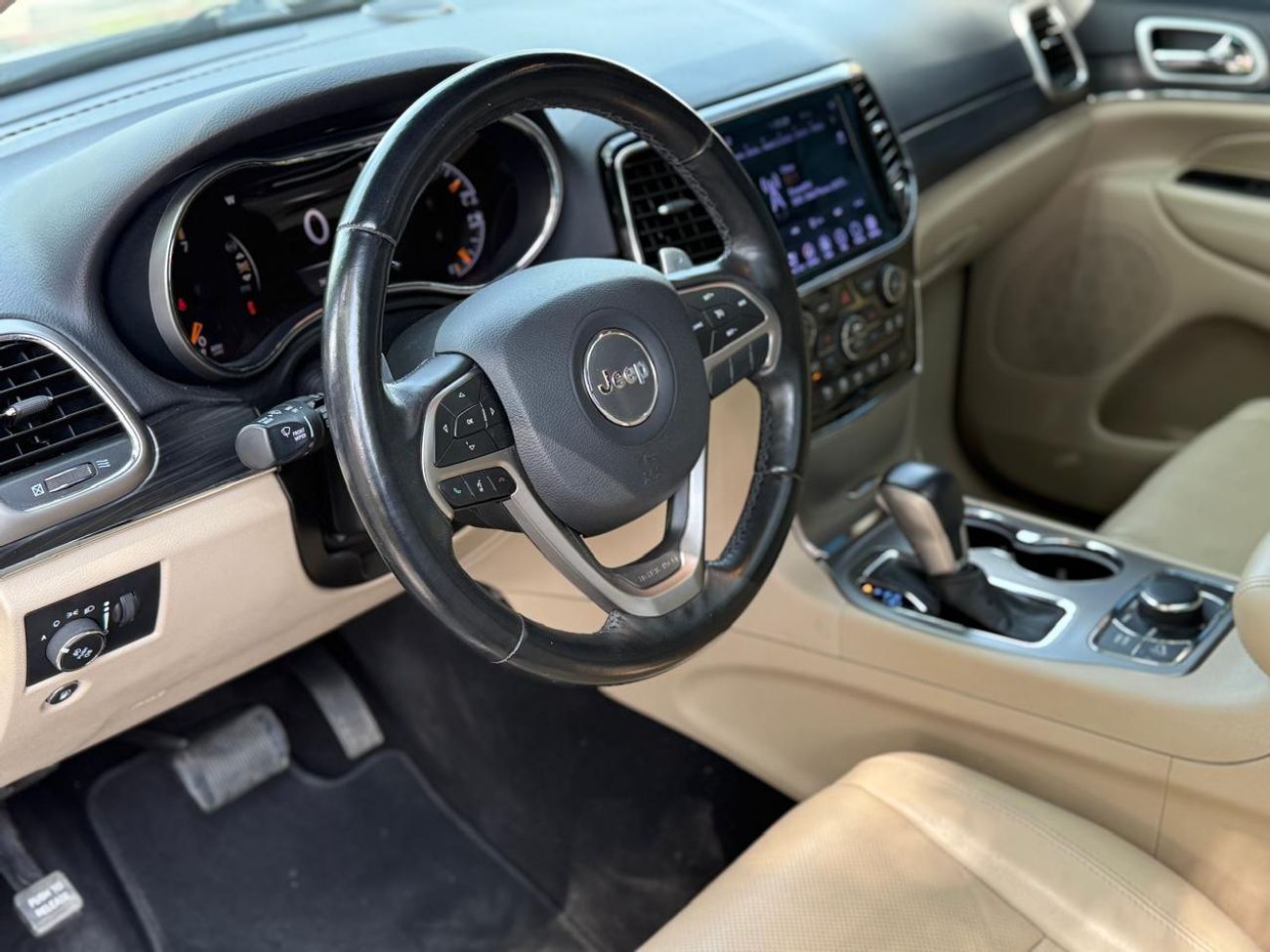 جيب جراند شيروكي Limited 3.6L