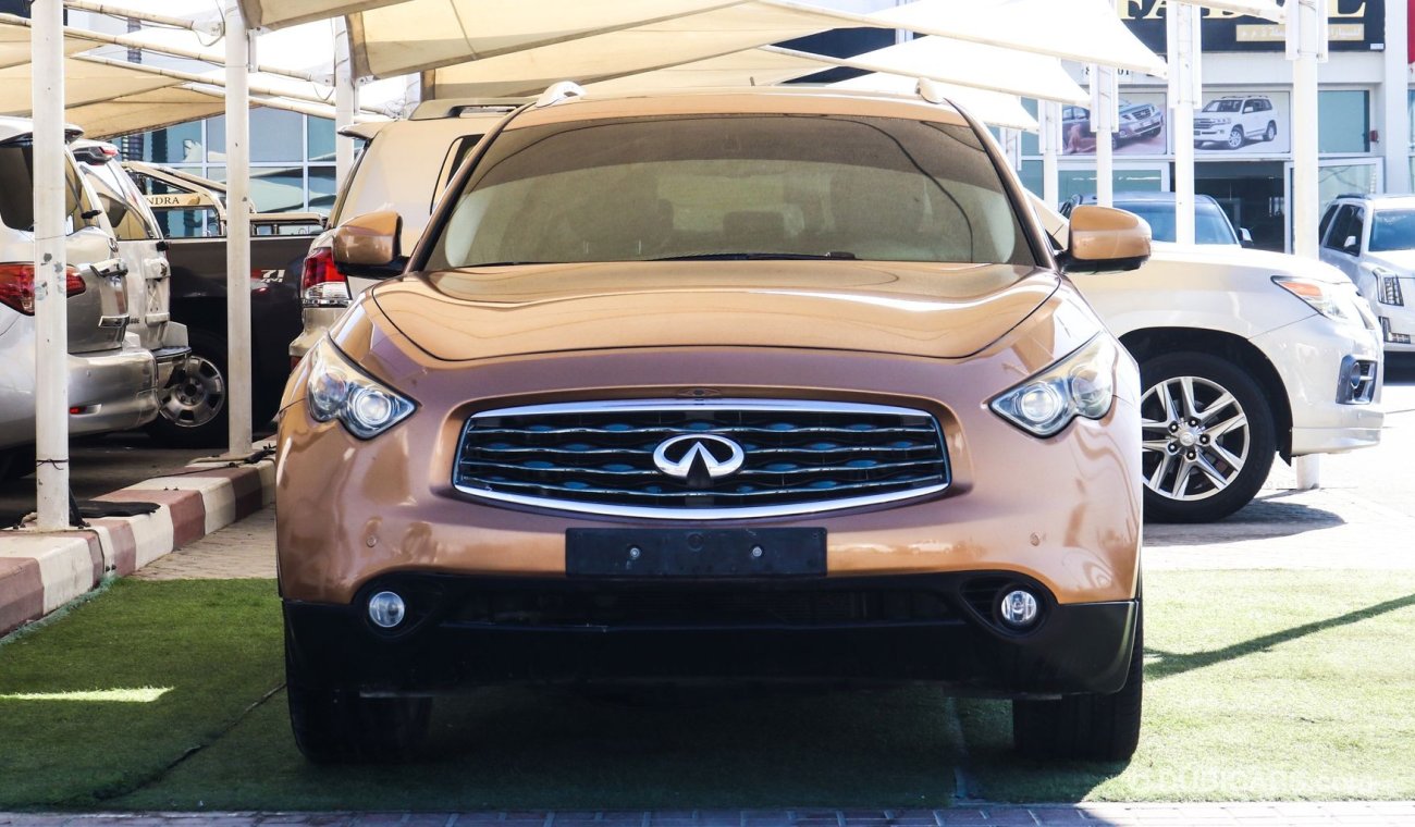 Infiniti FX35