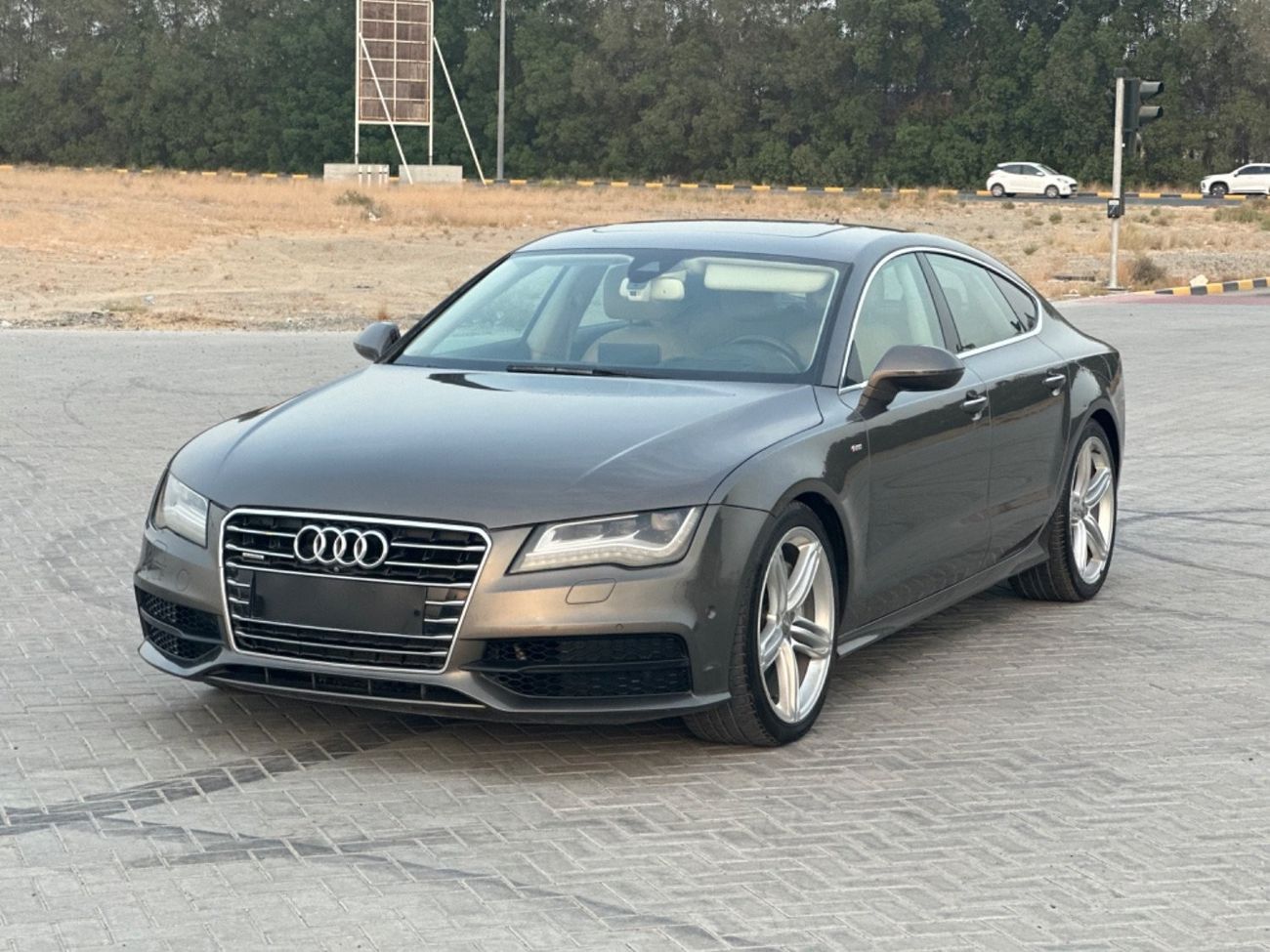 Audi A7 S-Line MODEL 2013 GCC CAR PERFECT CONDITION INSIDE AND OUTSIDE FULL OPTION SLINE