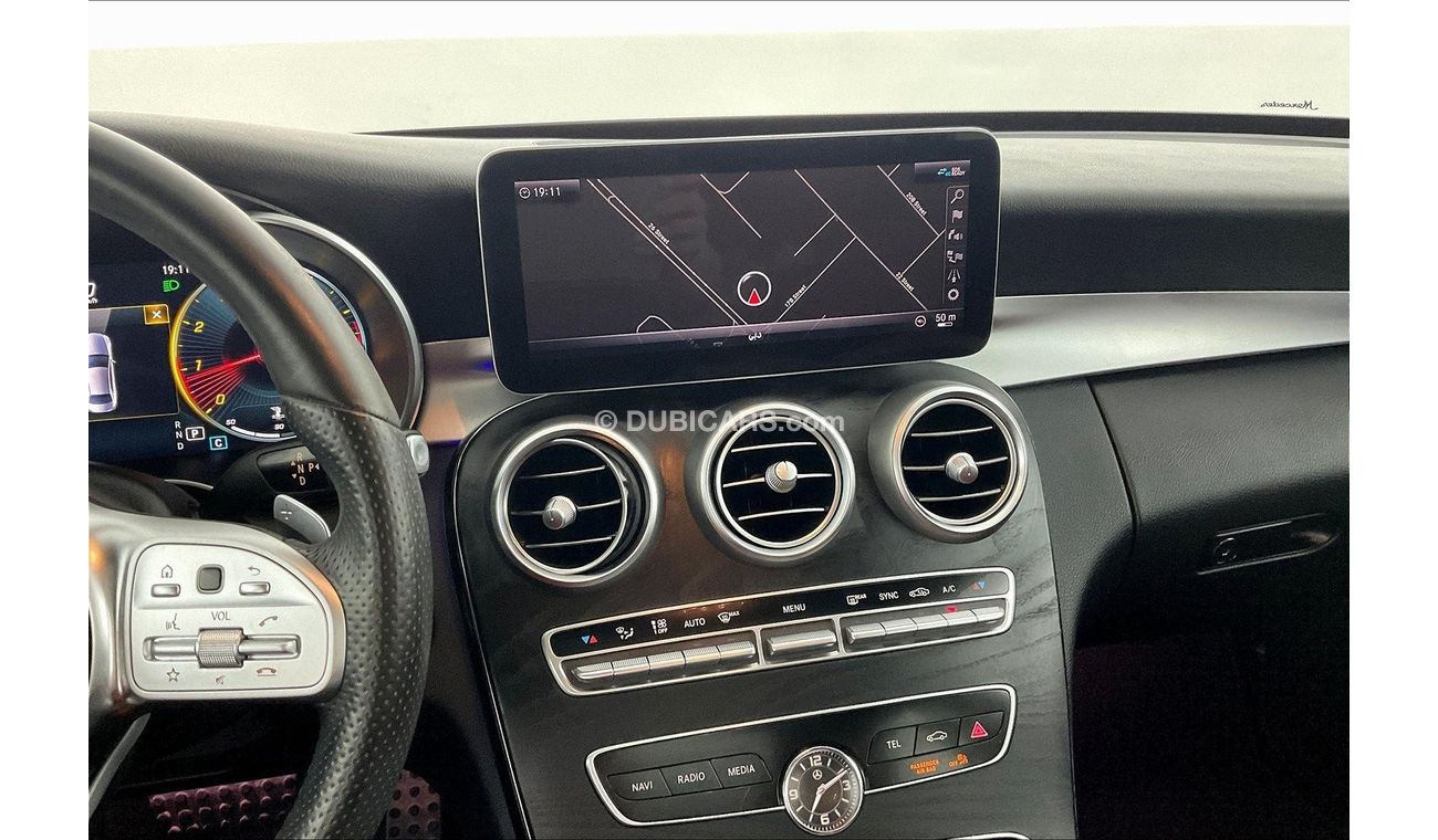 Mercedes-Benz C 200 Premium (AMG Line)