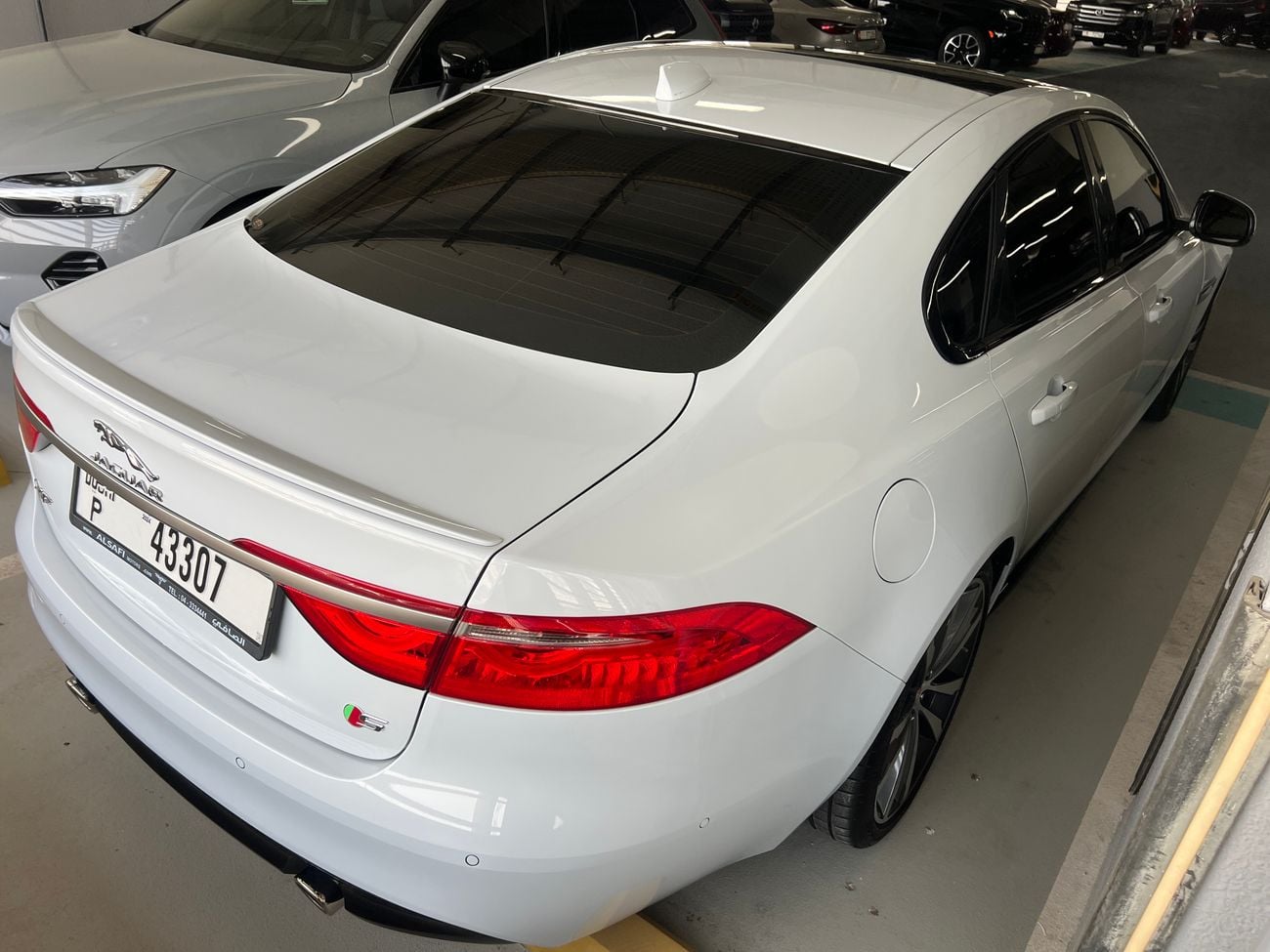 Jaguar XF