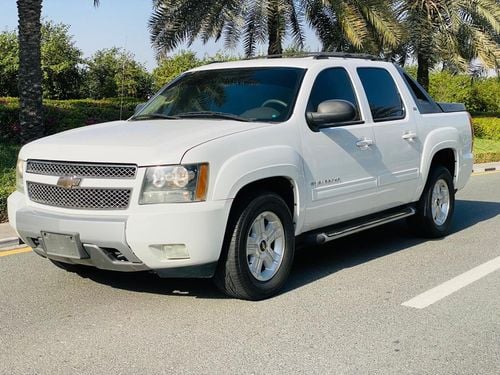 Chevrolet Avalanche Chevrolet avalanche Z71 GCC 2010 perfect condition clean car