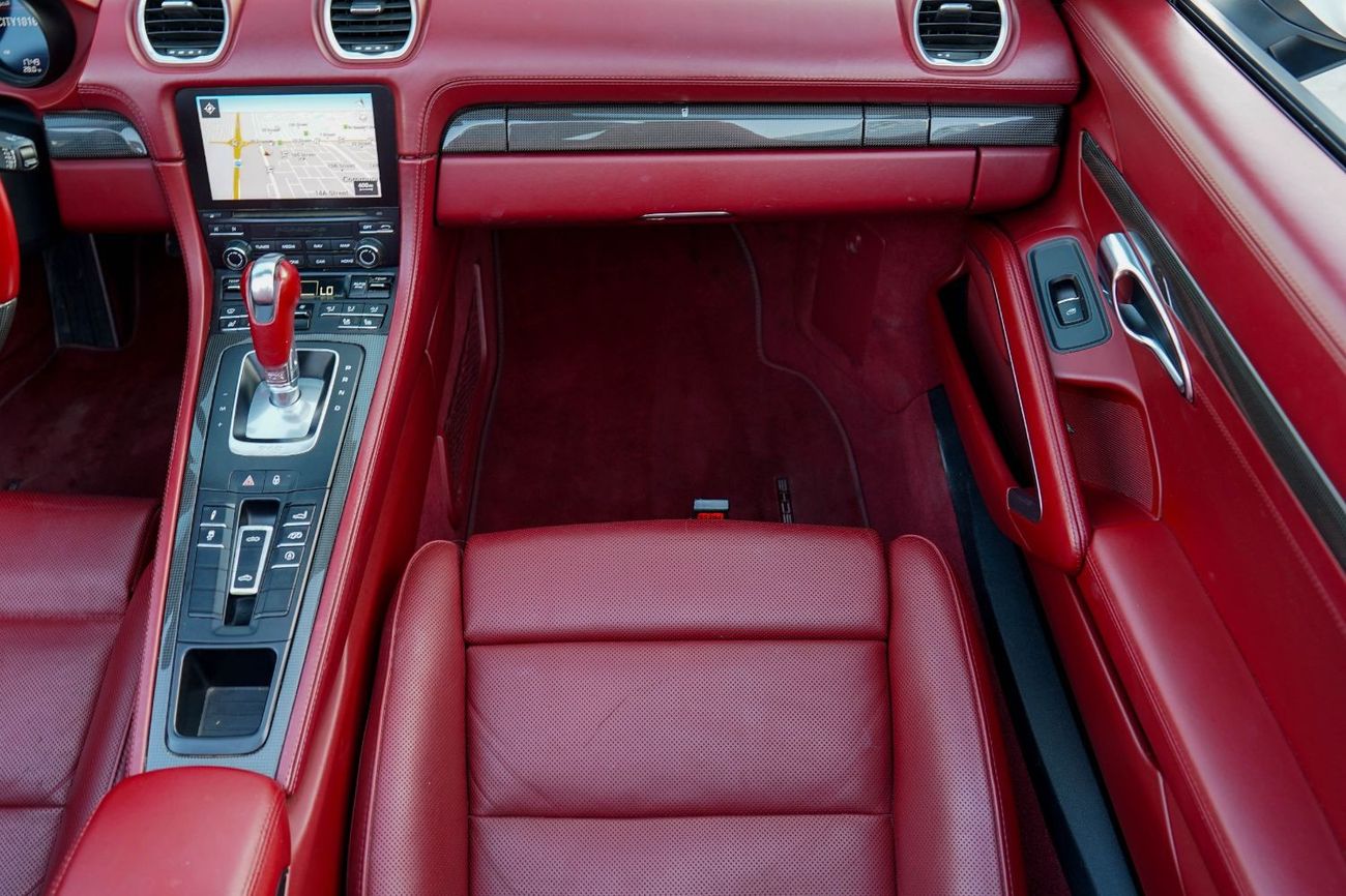 Porsche 718 Boxster Porsche 718 Boxster GTS Convertible 2018 GCC under Warranty with Flexible Down-Payment/ Flood Free.