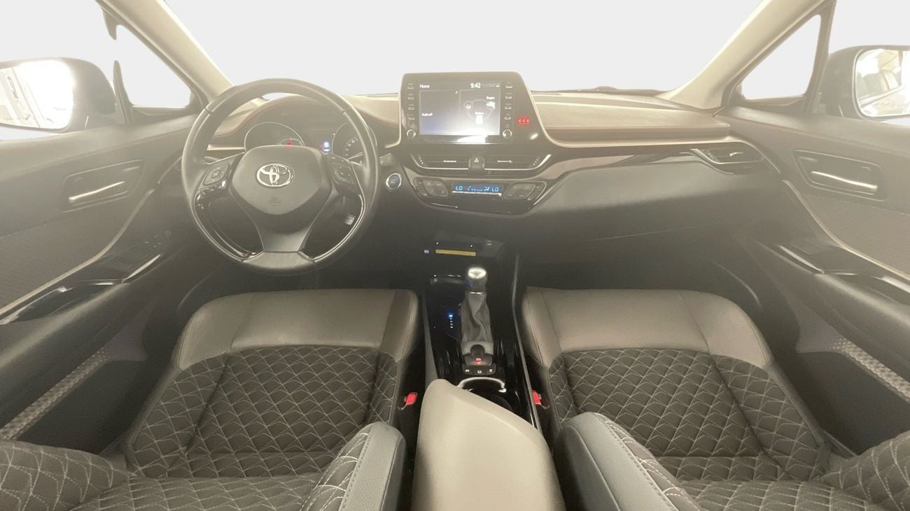 Toyota CHR VX 1.8L (100 HP) VX | Guaranteed Warranty | 0 Down Payment