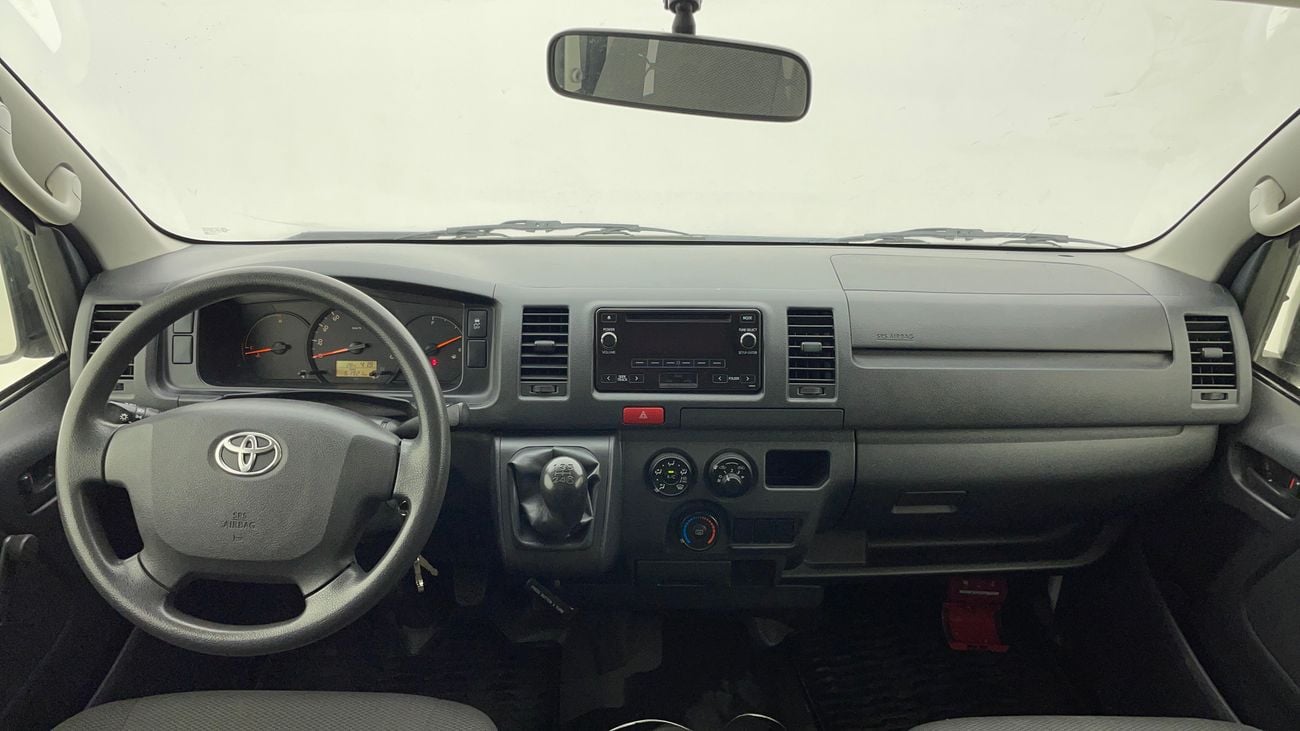 تويوتا هاياس GL STANDARD ROOF PANAL VAN 2.7 | بدون دفعة مقدمة | اختبار القيادة في المنزل