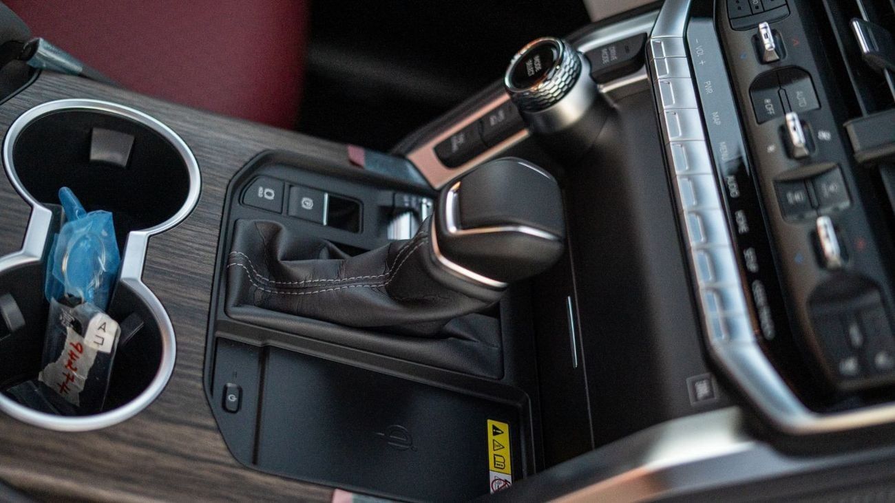Toyota Land Cruiser VXR V6 3.3L Diesel 2025YM
