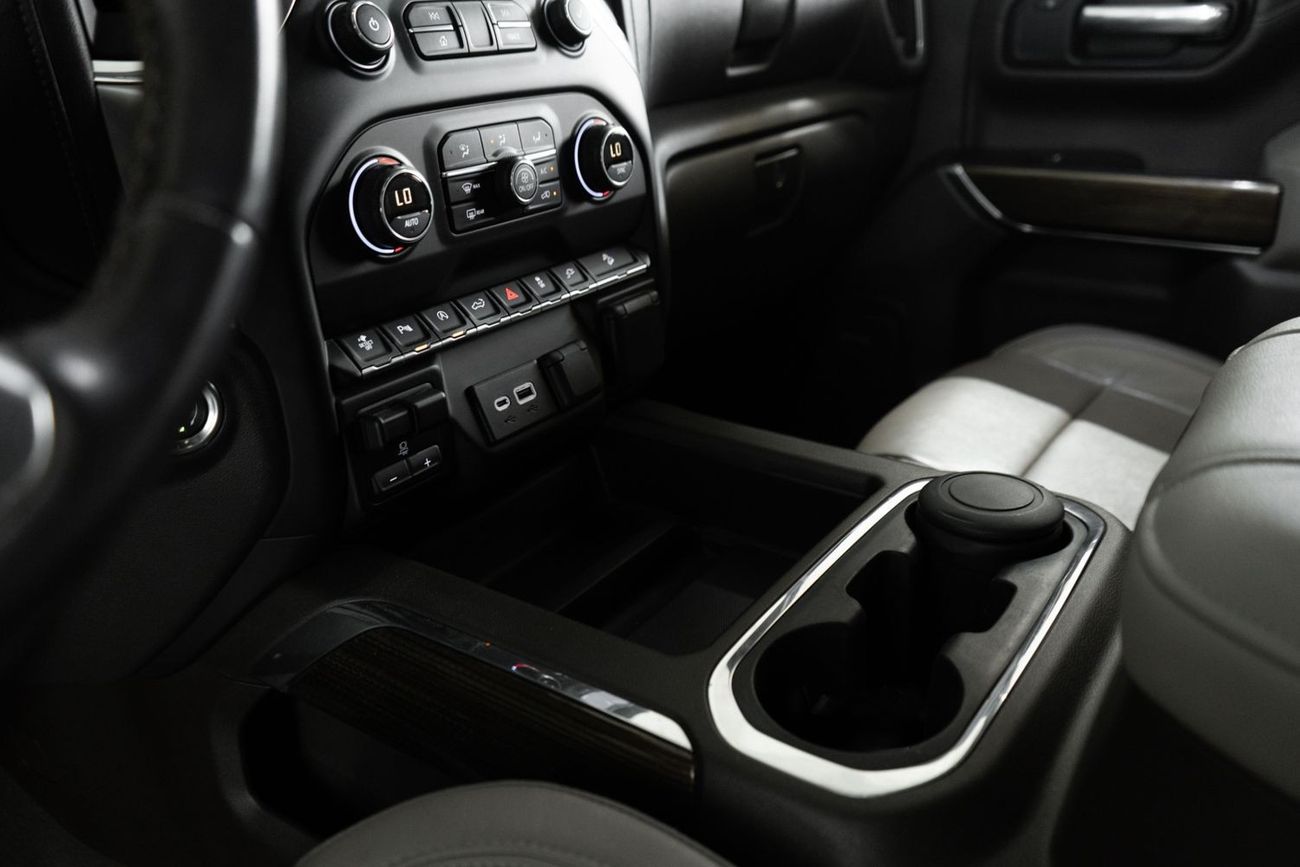 Chevrolet Silverado RST