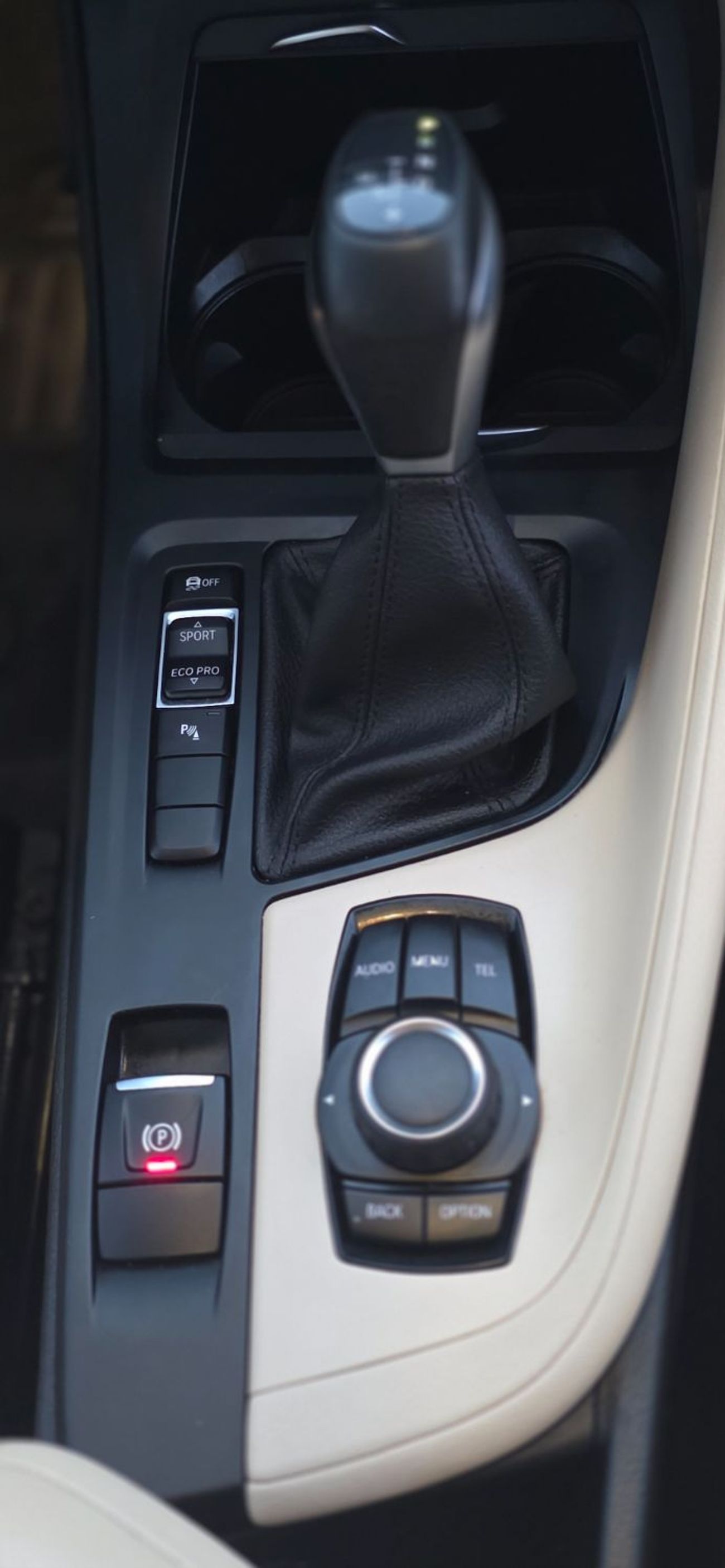 BMW X1 SDRIVE 20i EXCLUSIVE