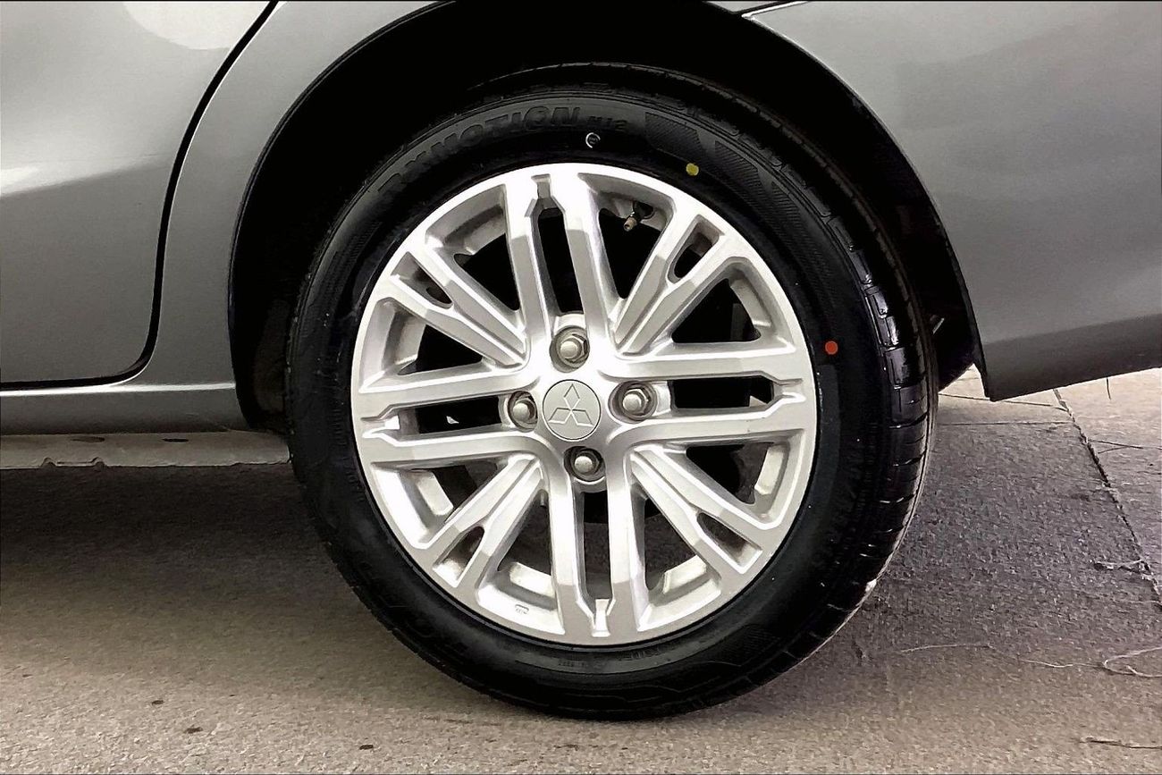 ميتسوبيشي اتراج GLX Full | upto AED 20,000 Ramadan Discount | شامل الضمان | 0 ﺪﻔﻋﺓ ﺃﻮﻟﻯ