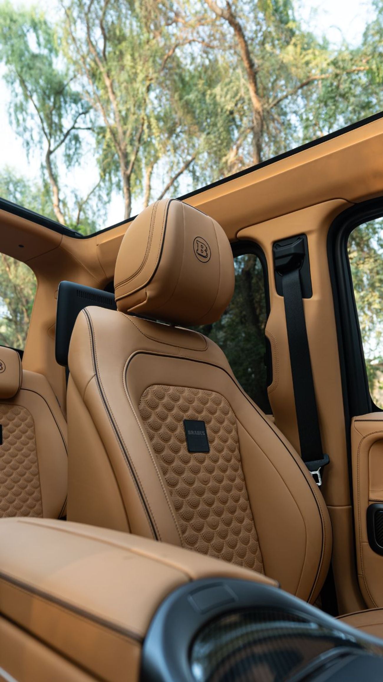 مرسيدس بنز G 63 AMG G800 BRABUS CABRIOLET 2027 واحد من 50 على مستوى العالم