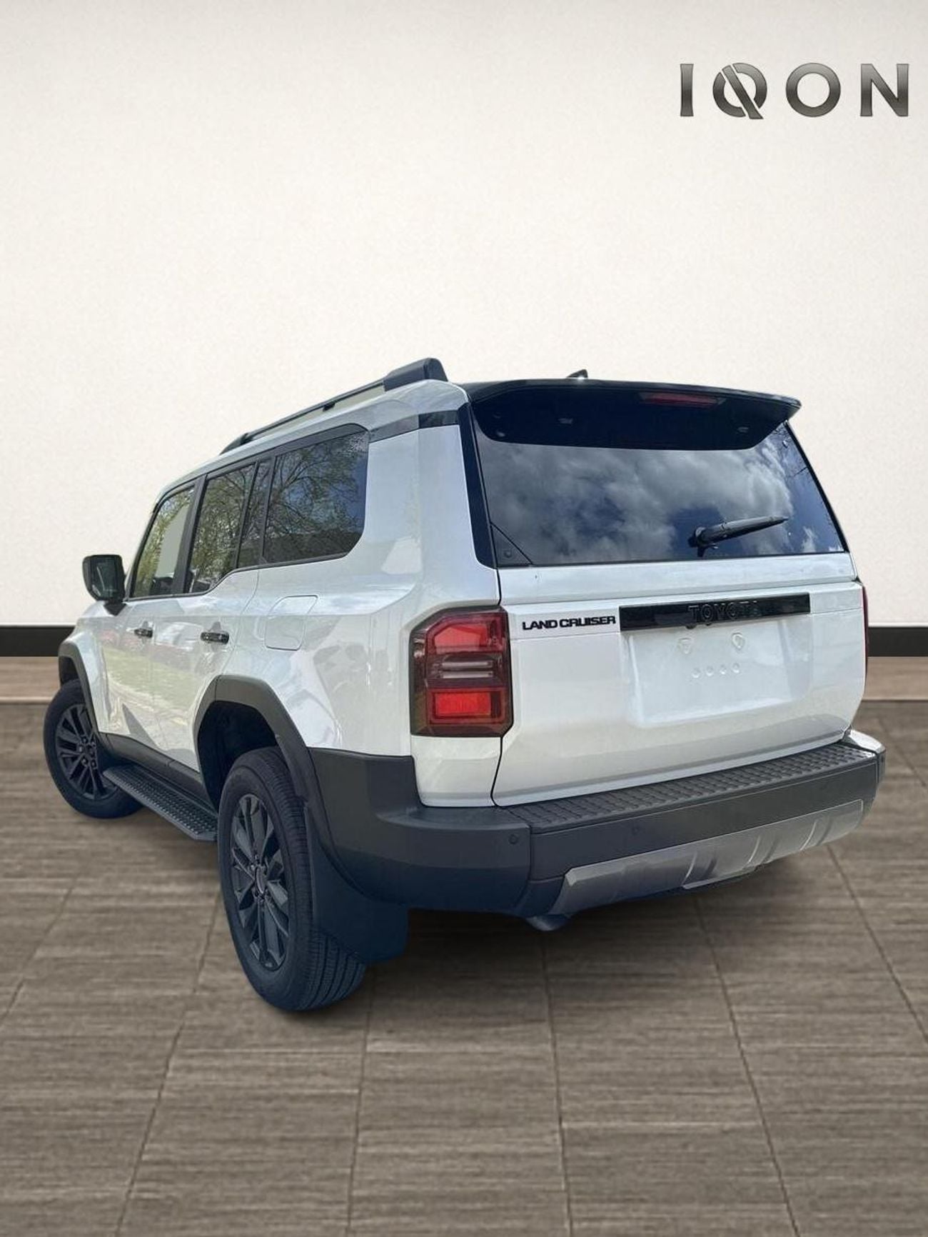 Toyota Land Cruiser 2.8D MHEV Invincible Auto 4WD Euro 6 (s/s) 5dr (LWB) (EXPORT ONLY) Right Hand Drive