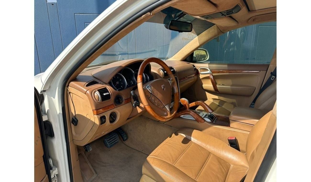 Porsche Cayenne Turbo S | 4.5L V8 6AT (521 HP) | 2006 | GCC Specs | First Owner | Low Mileage