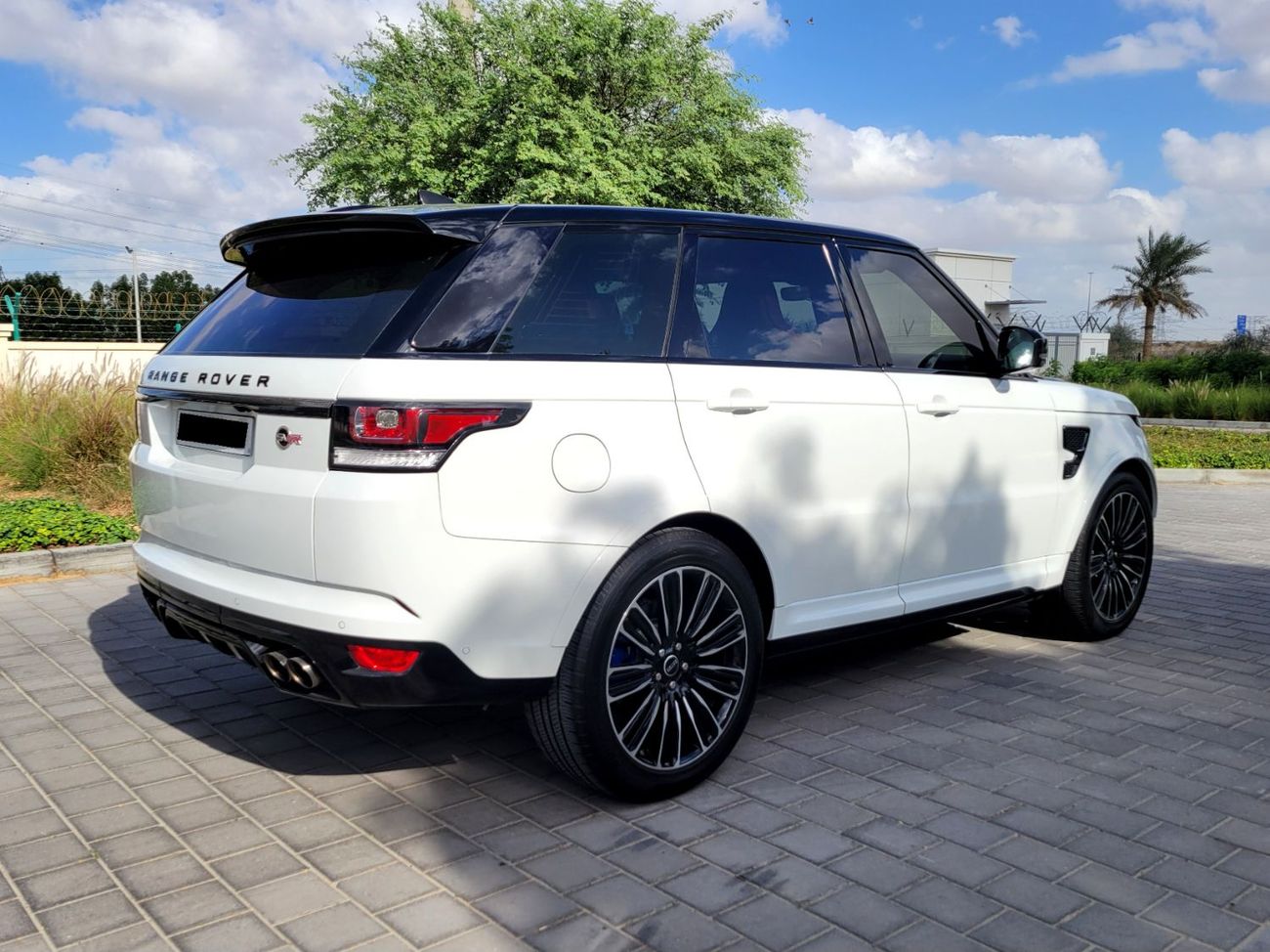 Land Rover Range Rover Sport SVR 5.0L (575 HP) 4WD