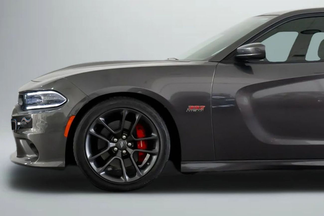 Dodge Charger SRT 392