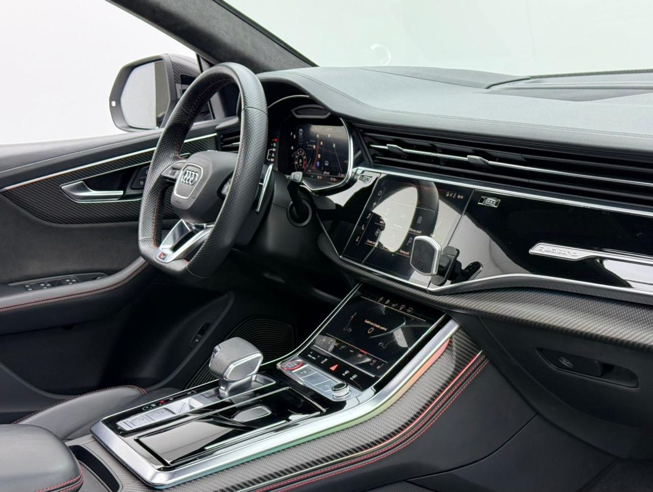 Audi RSQ8 STD 2020 Audi RSQ8 4.0TFSI Quattro, Warranty, Carbon Fiber Package, Excellent Condition, GCC