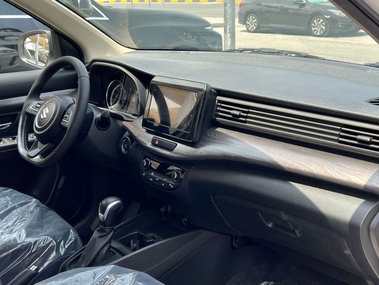 Suzuki Ertiga Suzuki Ertiga SUZUKI ERTIGA 1.5L GLX 2025 MODEL