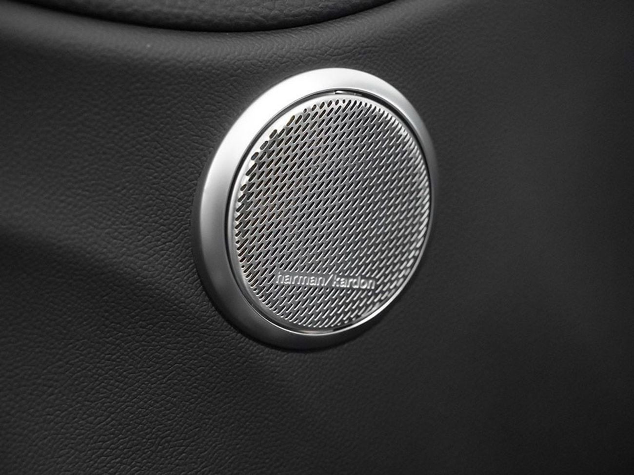 ألفا روميو جوليا Veloce 2.0L RWD