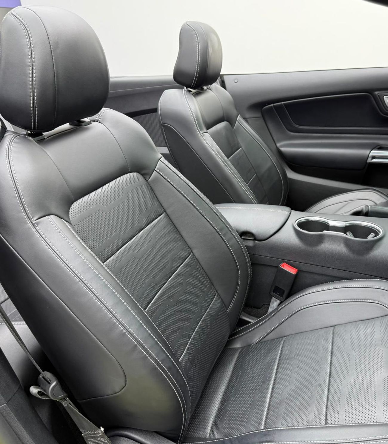 Ford Mustang 2021 Ford Mustang GT Premium Convertible, 2026 Ford Warranty + Service Pack, Low Km, GCC