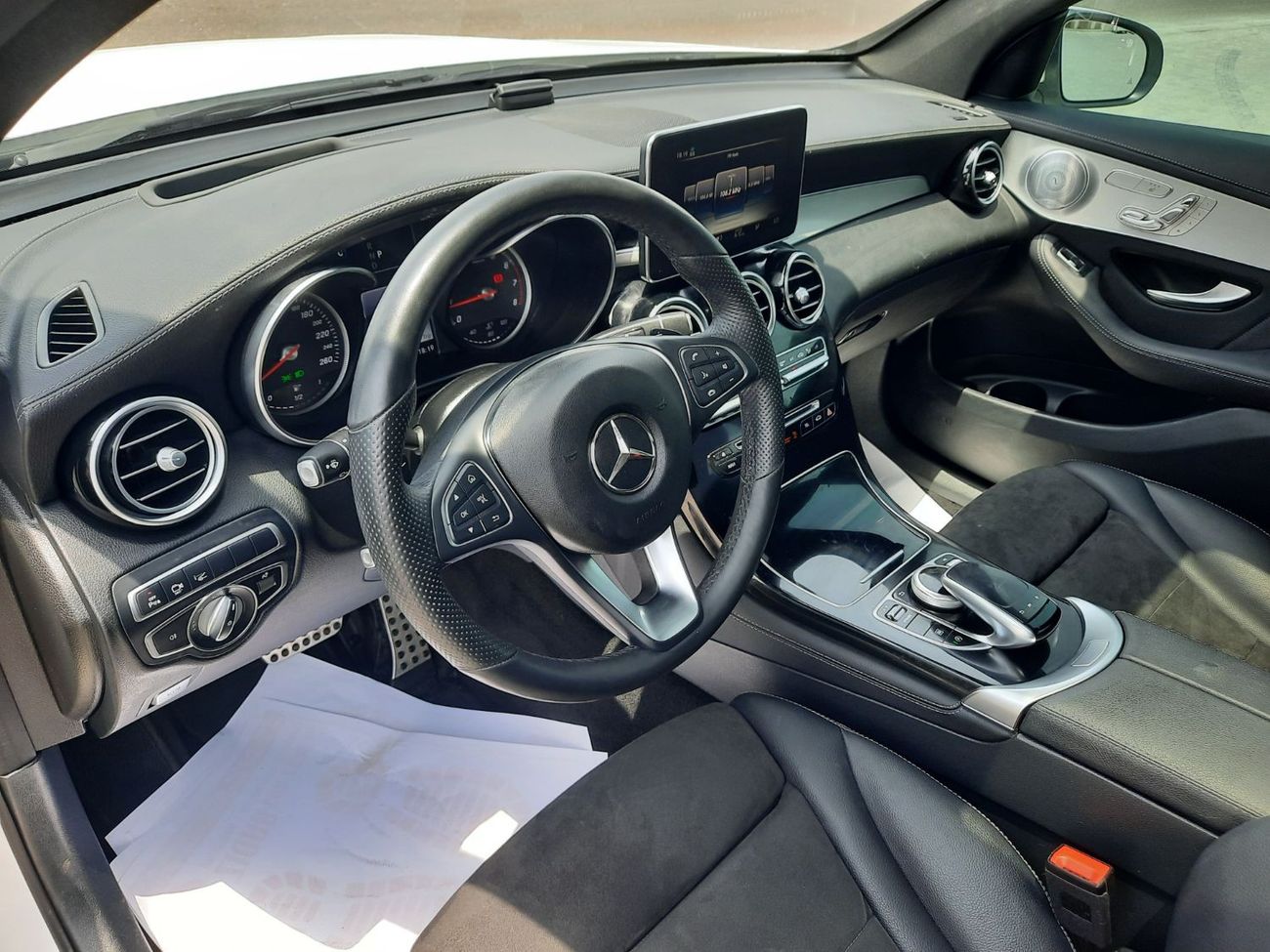 Mercedes-Benz GLC 300 Coupe AMG Mercedes GLC300 coupe 2019 kit 63 full option