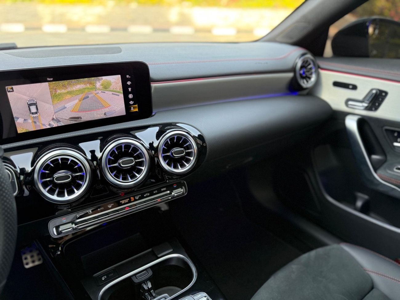 Mercedes-Benz CLA 250 Premium + 2.0L