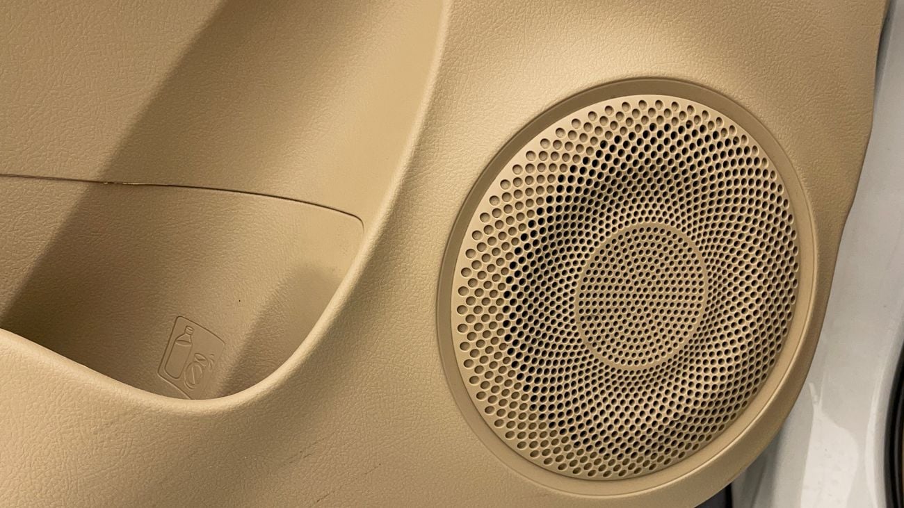 تويوتا يارس SE 1.5 | بدون دفعة مقدمة | اختبار القيادة في المنزل