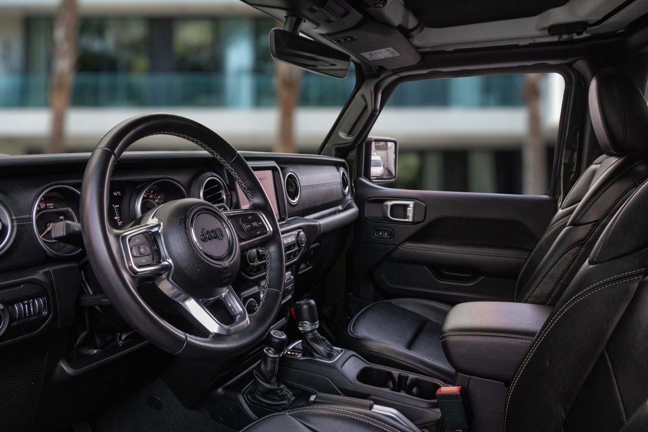 جيب رانجلر 2,644 P.M | 0% Downpayment | Wrangler Sahara (Leather Seats) | Jeep Warranty!