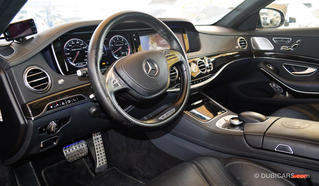 Mercedes-Benz S 63 AMG