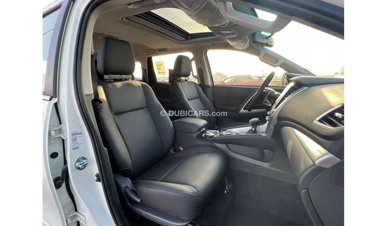 Mitsubishi Montero Montero Sport 2022 3.0L D49 | GCC specs 4x4 (Sunroof) | Body Kit | Exterior White