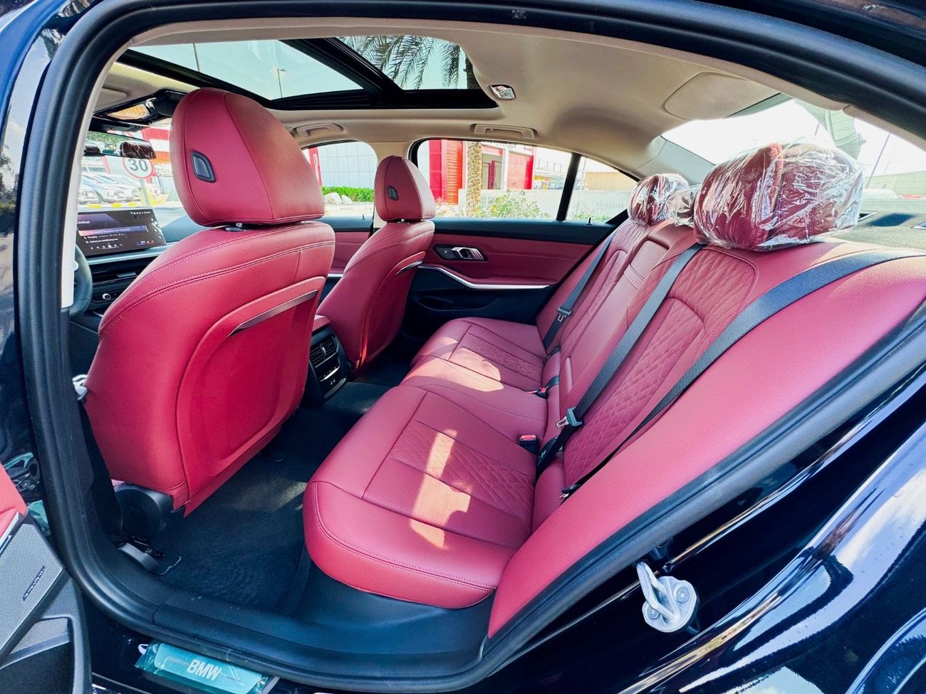 BMW i3 2025 BMW i3 eDrive40L Night Sport | 84 kWh | 335 Hp | Range (592 Km) | Warranty & Service