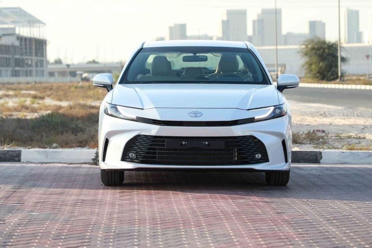 Toyota Camry 2025 TOYOTA CAMRY E 2.5 - PLATINUM WHITE PEARL inside BEIGE | Export Only
