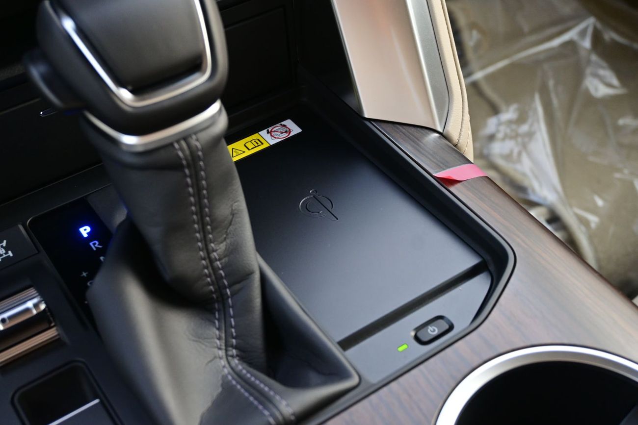 تويوتا لاند كروزر Toyota Land Cruiser VX-V Exclusive 4.0L V6, 4WD