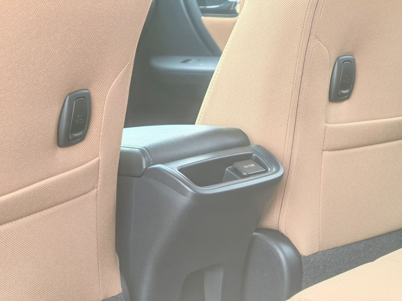 تويوتا فورتونر 2026 TOYOTA FORTUNER 2.7L PETROL V4 AUTOMATIC TRANSMISSION