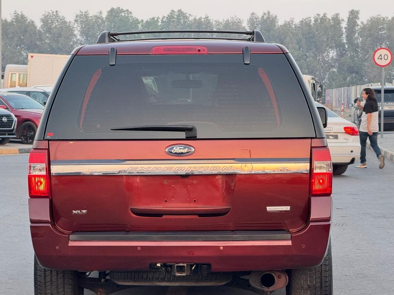 Ford Expedition XLT 3.5L In excellent condition and requires no expense