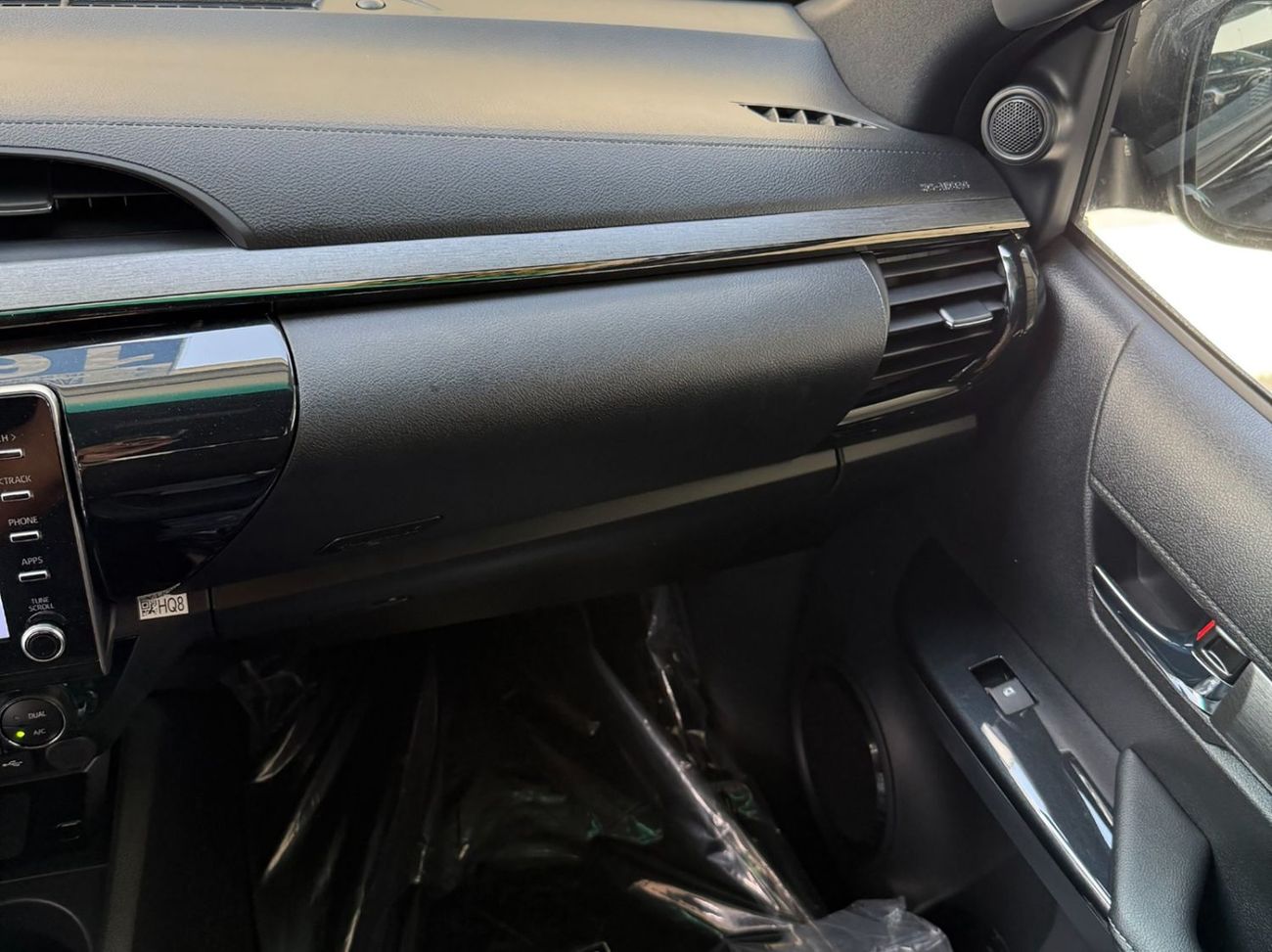 Toyota Hilux 2026 4.0 V6 **EXPORT ONLY**التصدير فقط خارج الخليج***