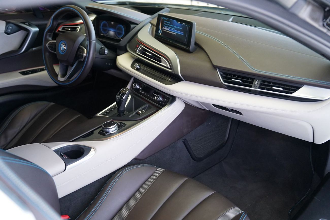 BMW i8 Plug-In Hybrid 1.5L